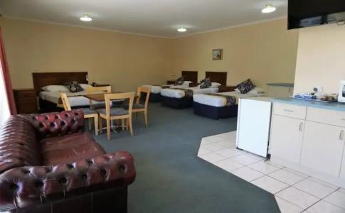 Jacksons Motor Inn - 26