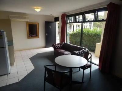 Jacksons Motor Inn - 6