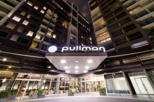 Pullman Adelaide, Adelaide