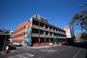Adelaide Central YHA, Adelaide