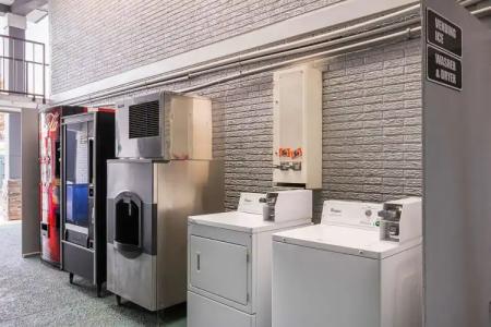 Best Western Central Inn - 30