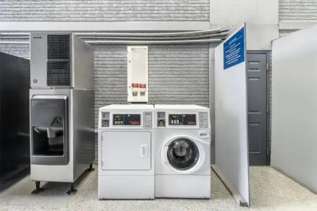 Best Western Central Inn - 26