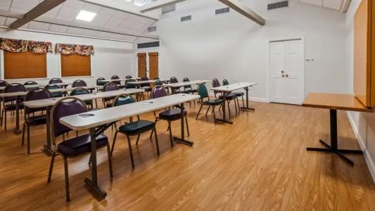 Best Western Central Inn - 20