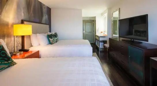 Indigo Savannah Historic District, an IHG - 63