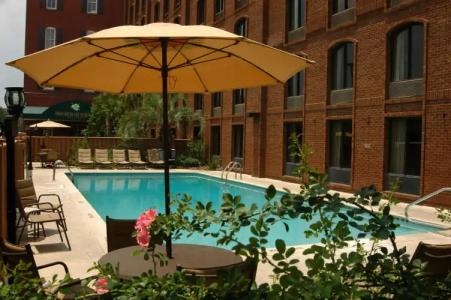 Indigo Savannah Historic District, an IHG - 18