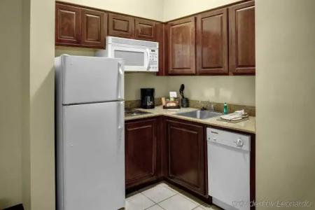 Staybridge Suites Savannah Historic District, an IHG - 36