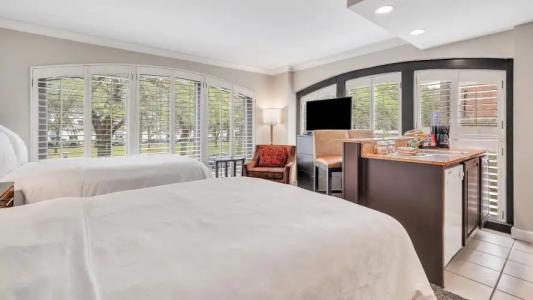 Staybridge Suites Savannah Historic District, an IHG - 27