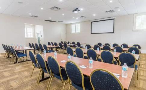 Staybridge Suites Savannah Historic District, an IHG - 11