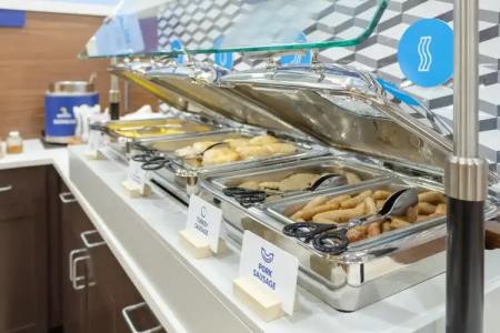 Holiday Inn Express Savannah - Historic District, an IHG - 12