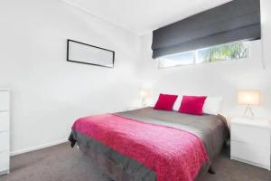 Adelaide DressCircle Apartments - Sussex Street, Adelaide