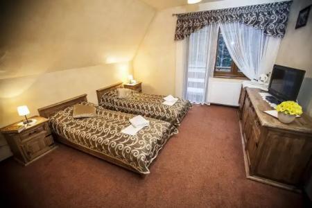 Dwór Karolówka - 5