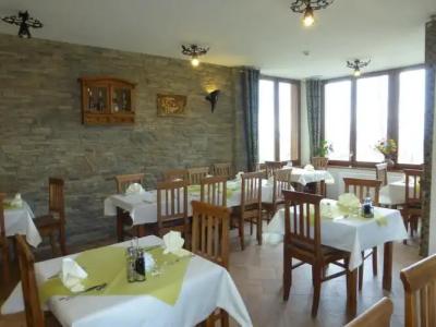 Dwór Karolówka - 12