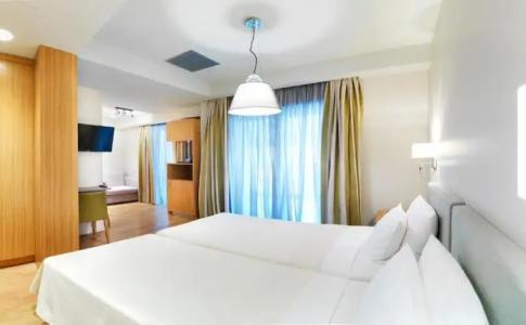 Phidias Piraeus - 84