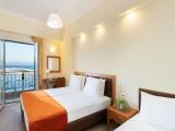 Triple room with sea view