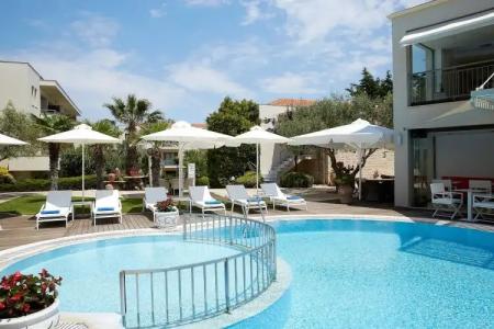 Renaissance Hanioti Resort - 11