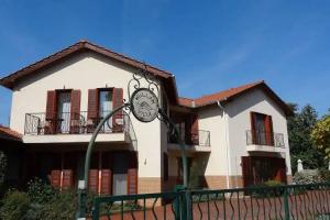 Hullam Villa B&B, Balatonmariafurdo