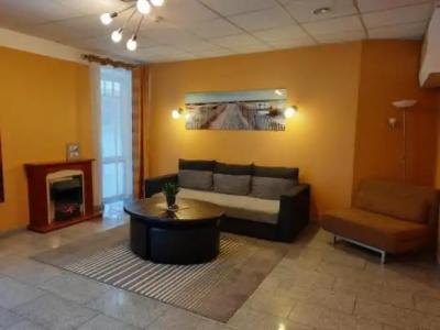 Pils with Self-Check in - 16