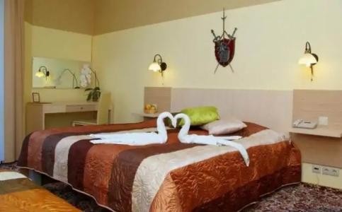 Pils with Self-Check in - 2