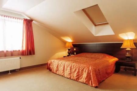 Rixwell Segevold - 27