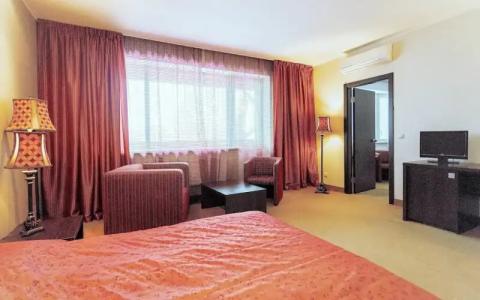 Rixwell Segevold - 11