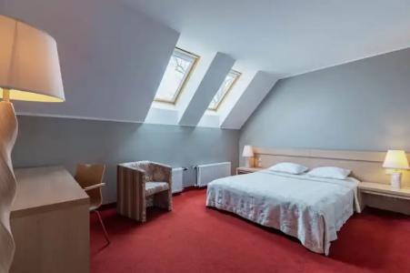 Rixwell Segevold - 24