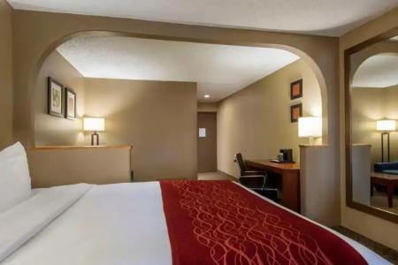 Comfort Inn Santa Fe - 46