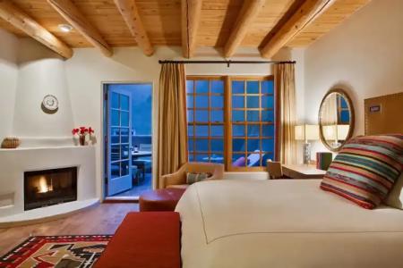 Rosewood Inn of the Anasazi - 29