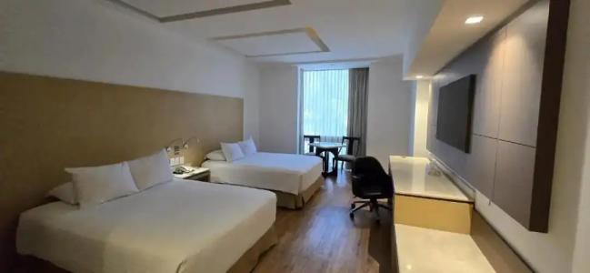 Ramada by Wyndham Santa Fe - 27