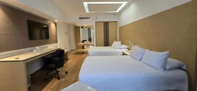 Ramada by Wyndham Santa Fe - 36