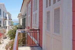 Omorfi Poli, Nafplio