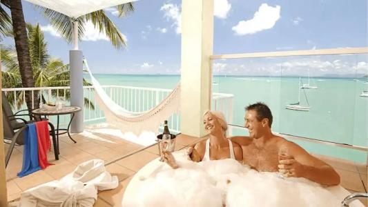 Coral Sea Marina Resort - 29