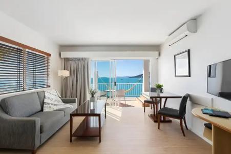 Coral Sea Marina Resort - 5