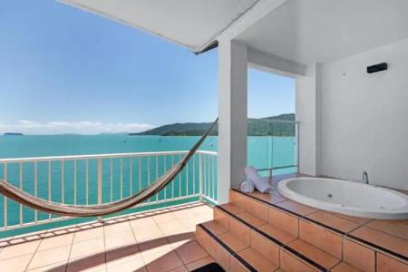 Coral Sea Marina Resort - 92