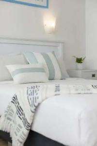 Coral Sea Marina Resort - 73