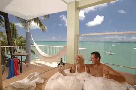 Coral Sea Marina Resort - 27