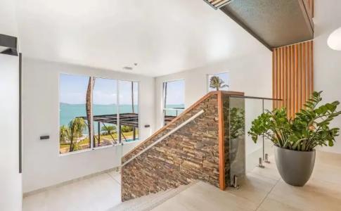 Coral Sea Marina Resort - 13