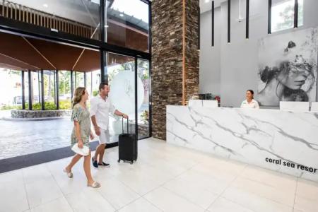 Coral Sea Marina Resort - 37