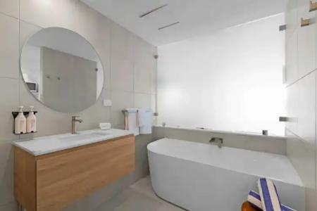 Coral Sea Marina Resort - 45