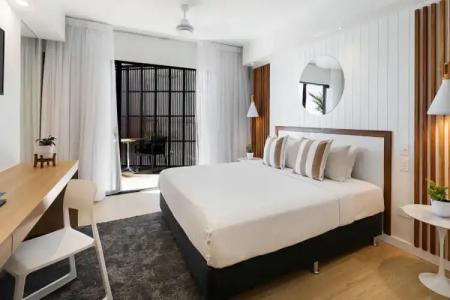 Coral Sea Marina Resort - 38