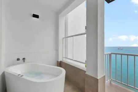 Coral Sea Marina Resort - 46