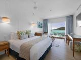 Deluxe room with ocean view