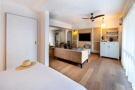 Mantra Club Croc - 55