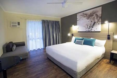 Mantra Club Croc - 35