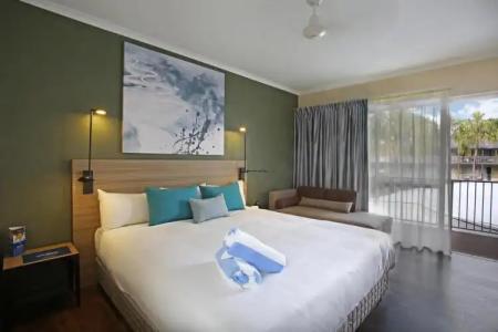 Mantra Club Croc - 65