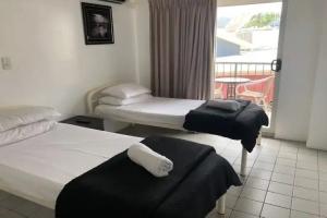 Airlie Waterfront Accommodation, Airlie Beach