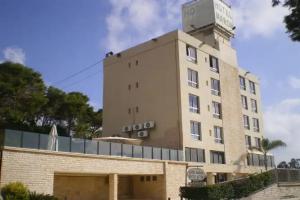 Marom Hotel, Haifa