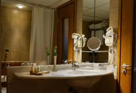 Alexander Beach & Spa - 59