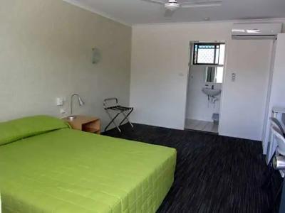 Urangan Motor Inn - 44