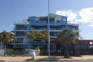 Pier One, Hervey Bay