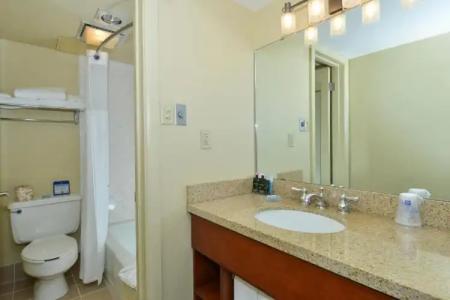 Best Western Plus Clocktower Inn - 45